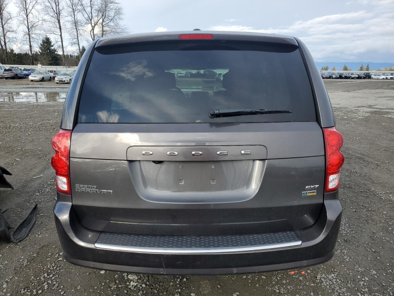 2016 Dodge Caravan - Image 6