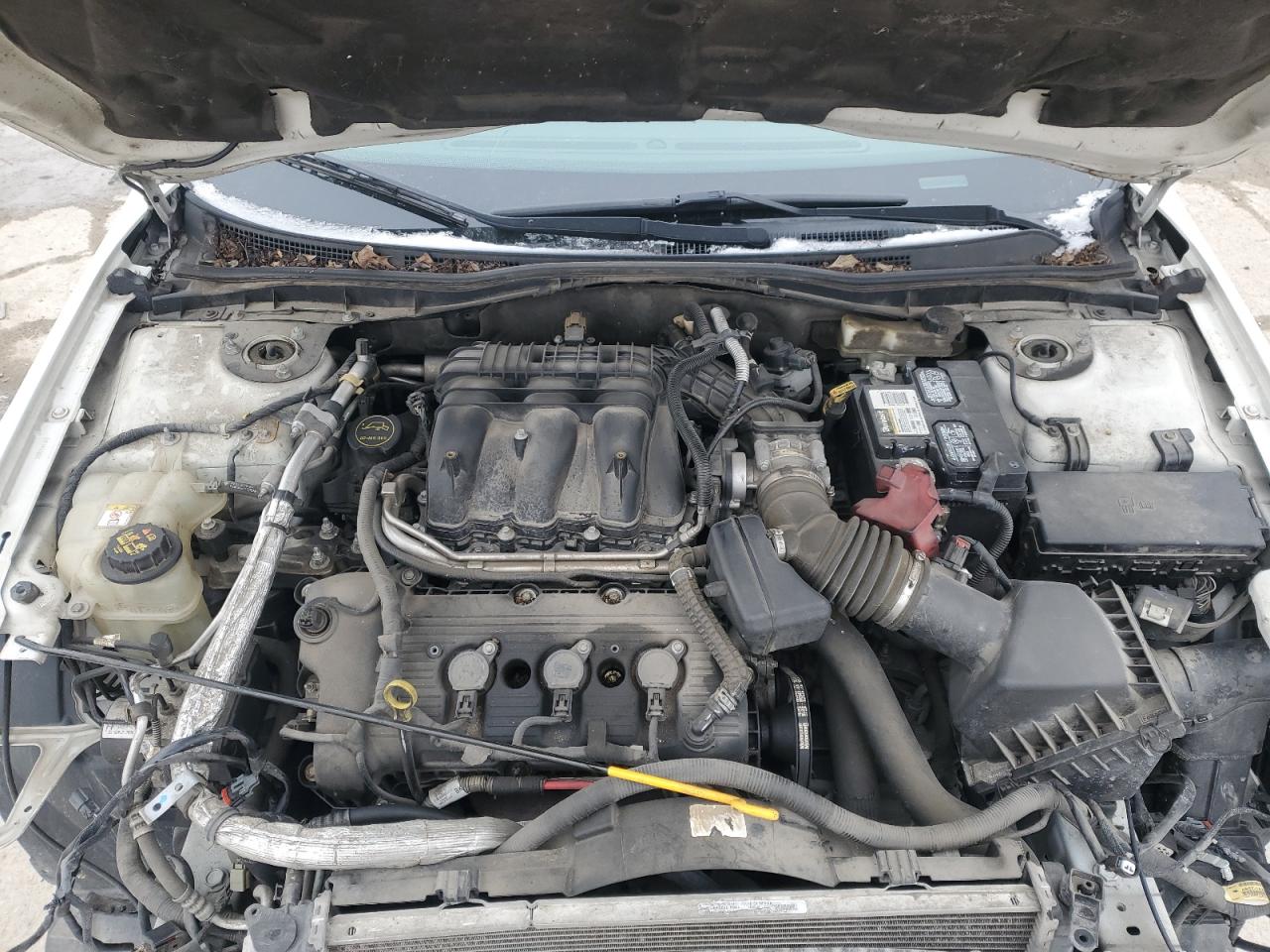 2010 Ford Fusion - Image 11