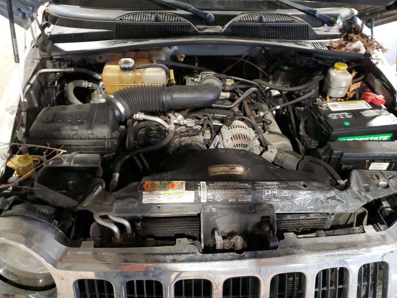 2005 Jeep Liberty (North America) - Image 12
