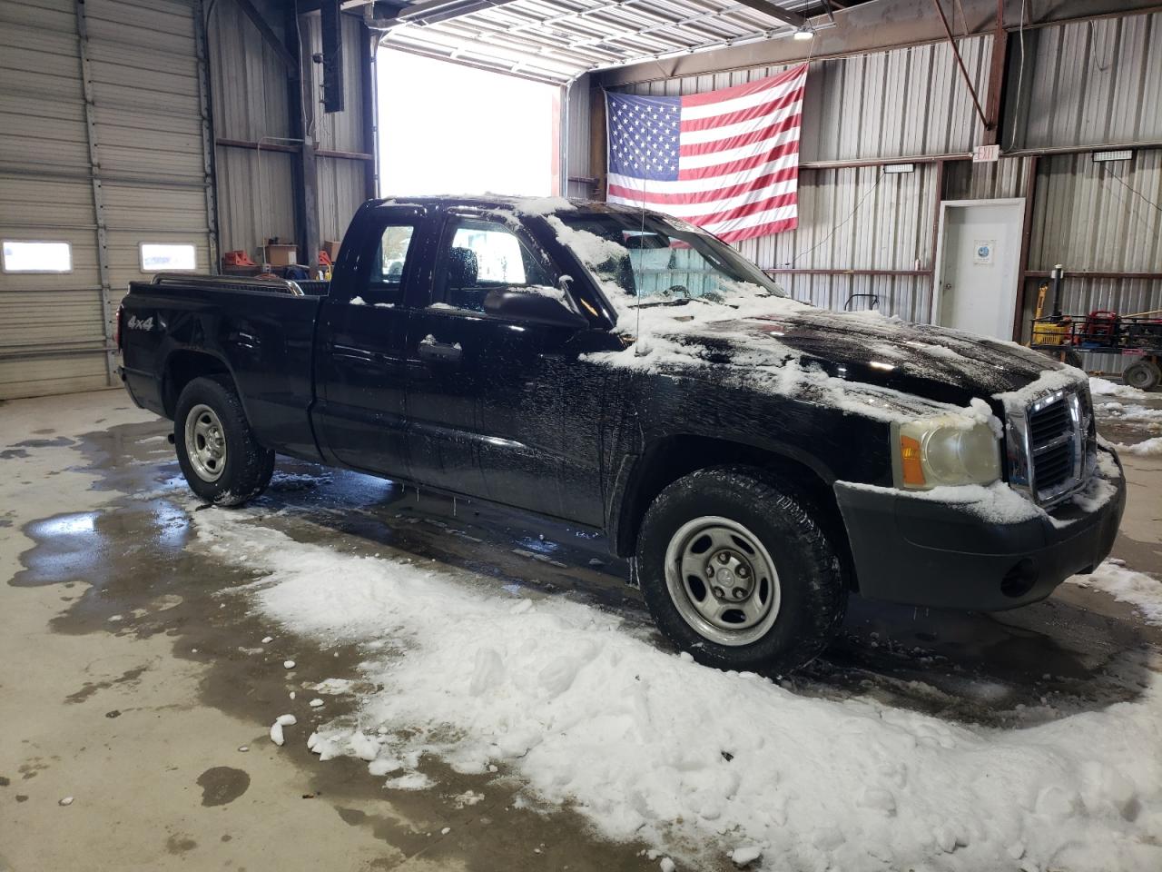 2005 Dodge Dakota - Image 4