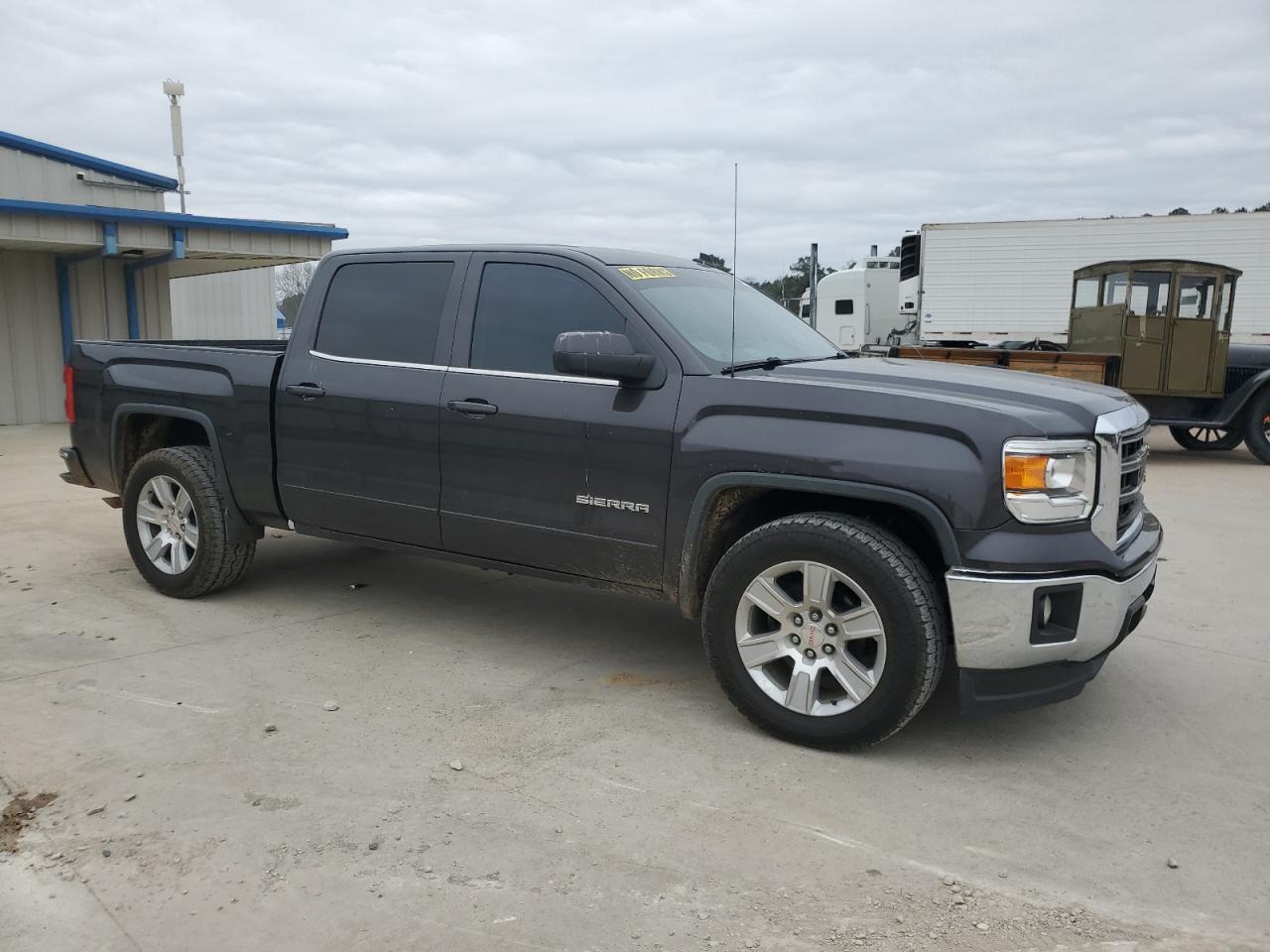 2014 GMC Sierra - Image 4