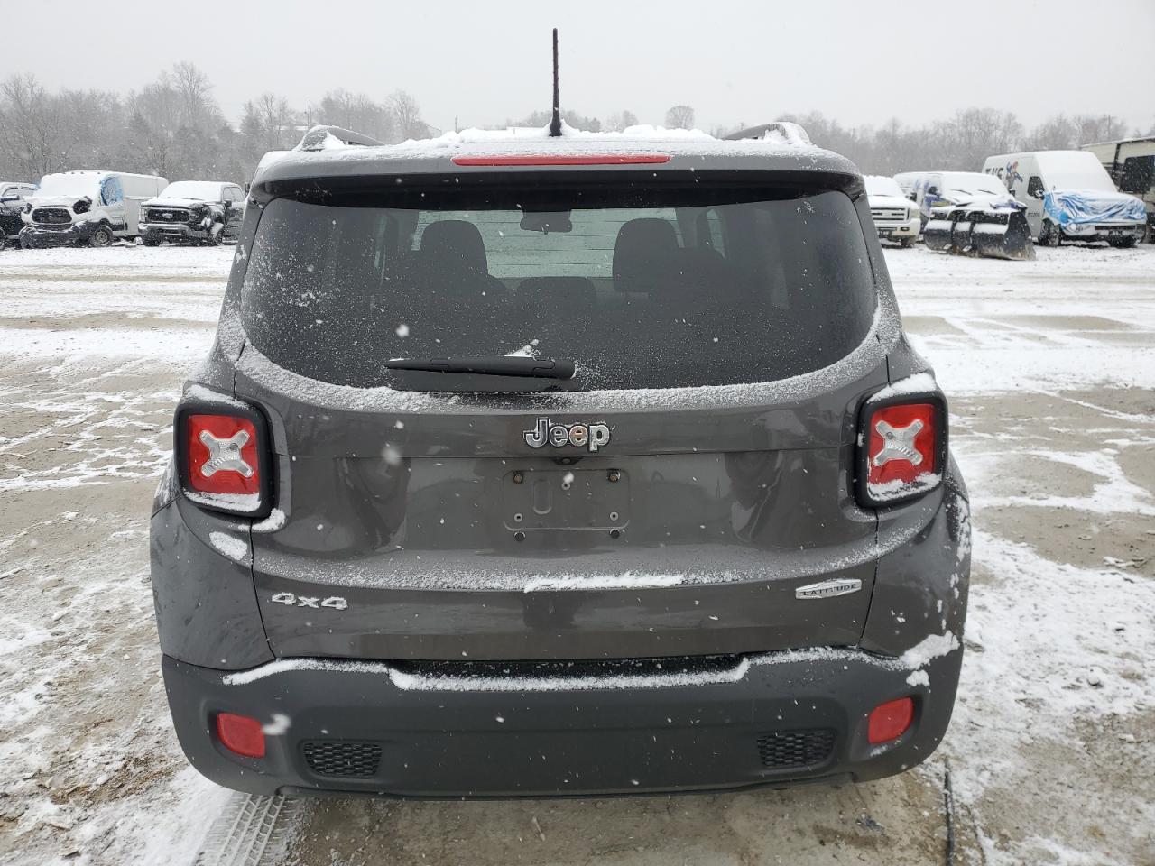 2017 Jeep Renegade - Image 6