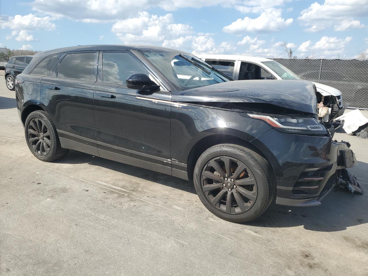 2018 Land Rover Range Rover - Image 4