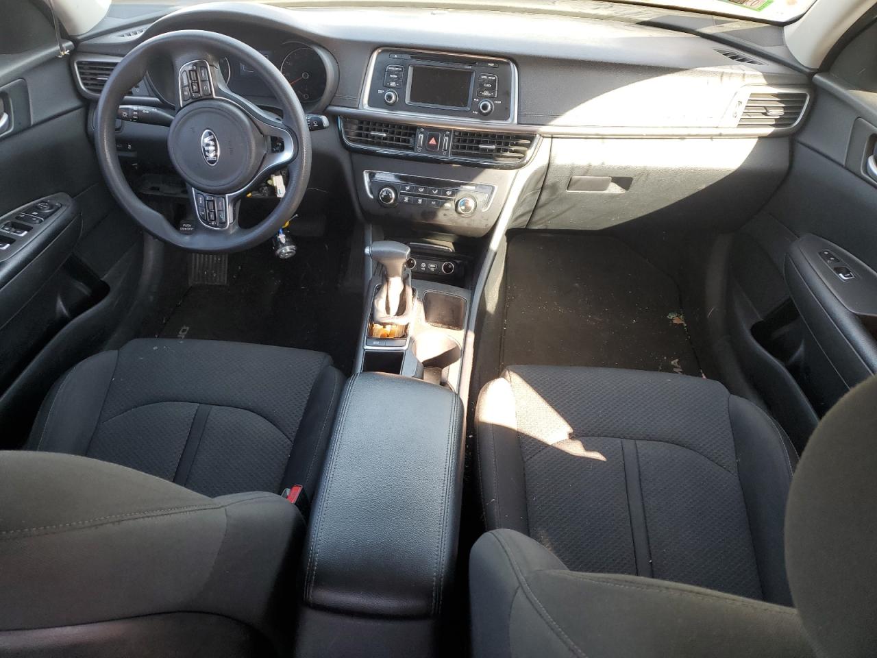 2017 Kia Optima - Image 8