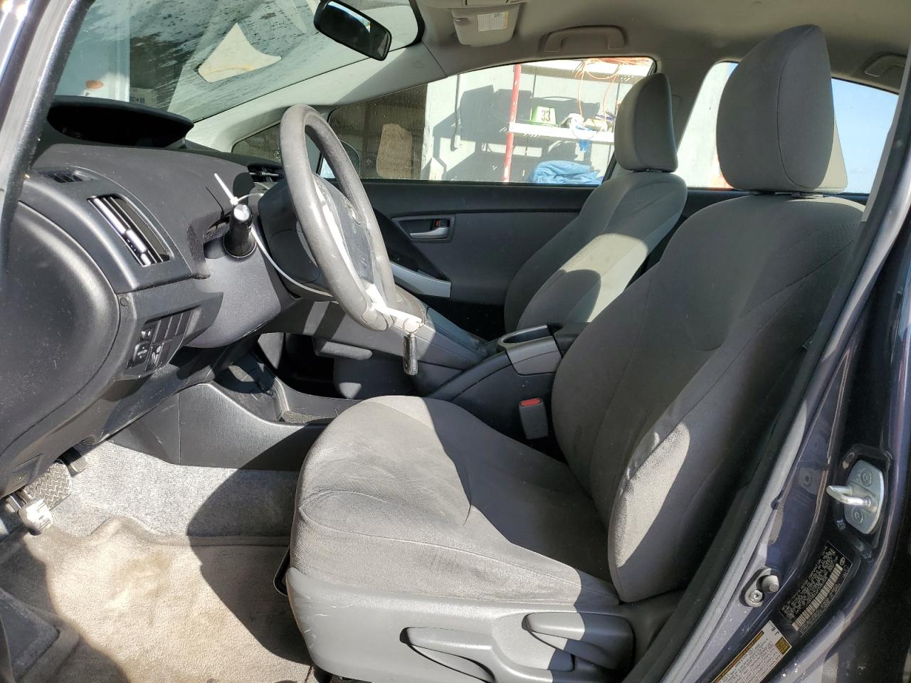 2015 Toyota Prius - Image 7
