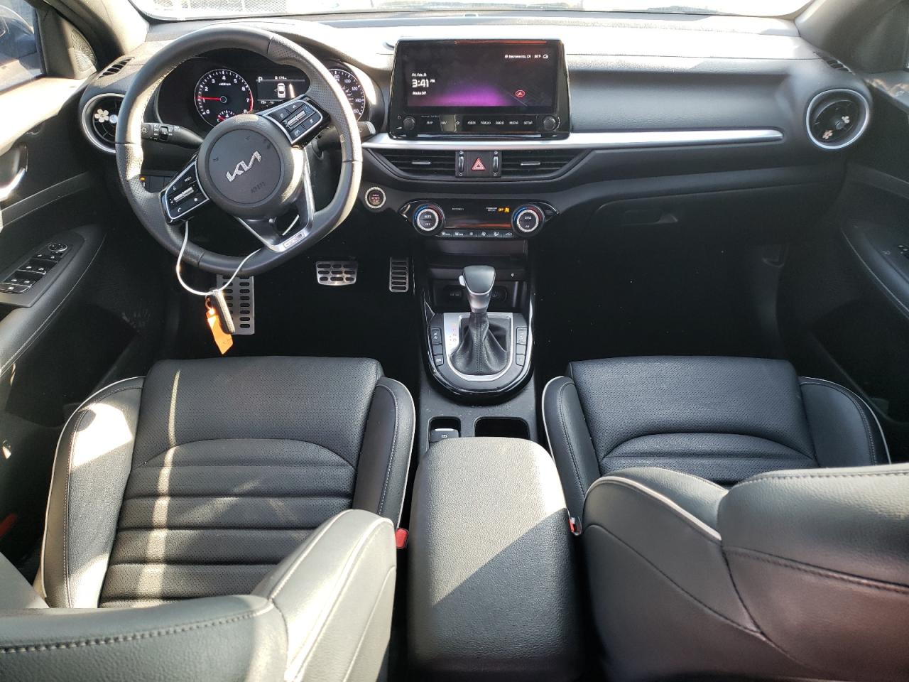 2024 Kia Forte - Image 8