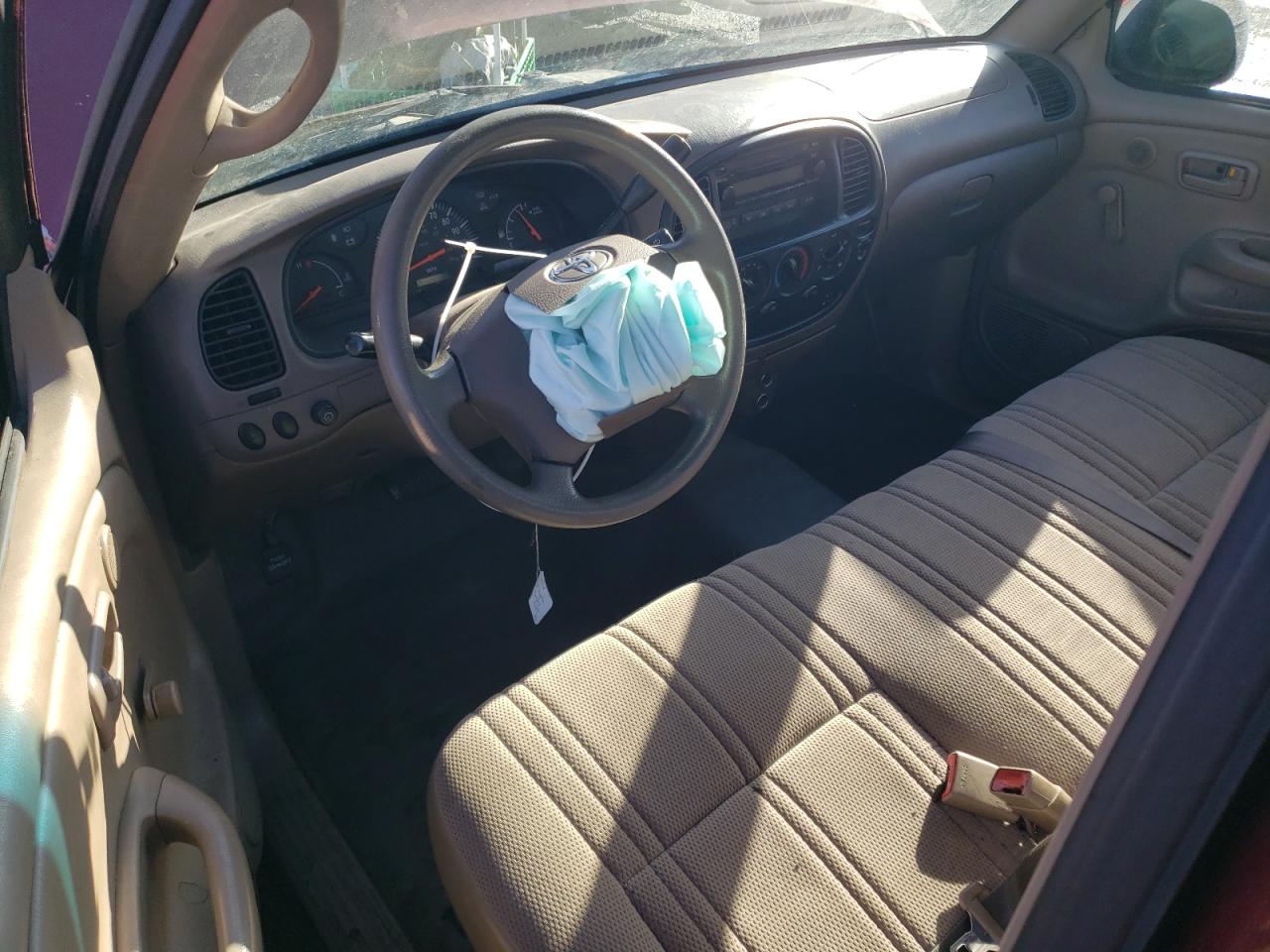 2004 Toyota Tundra - Image 8