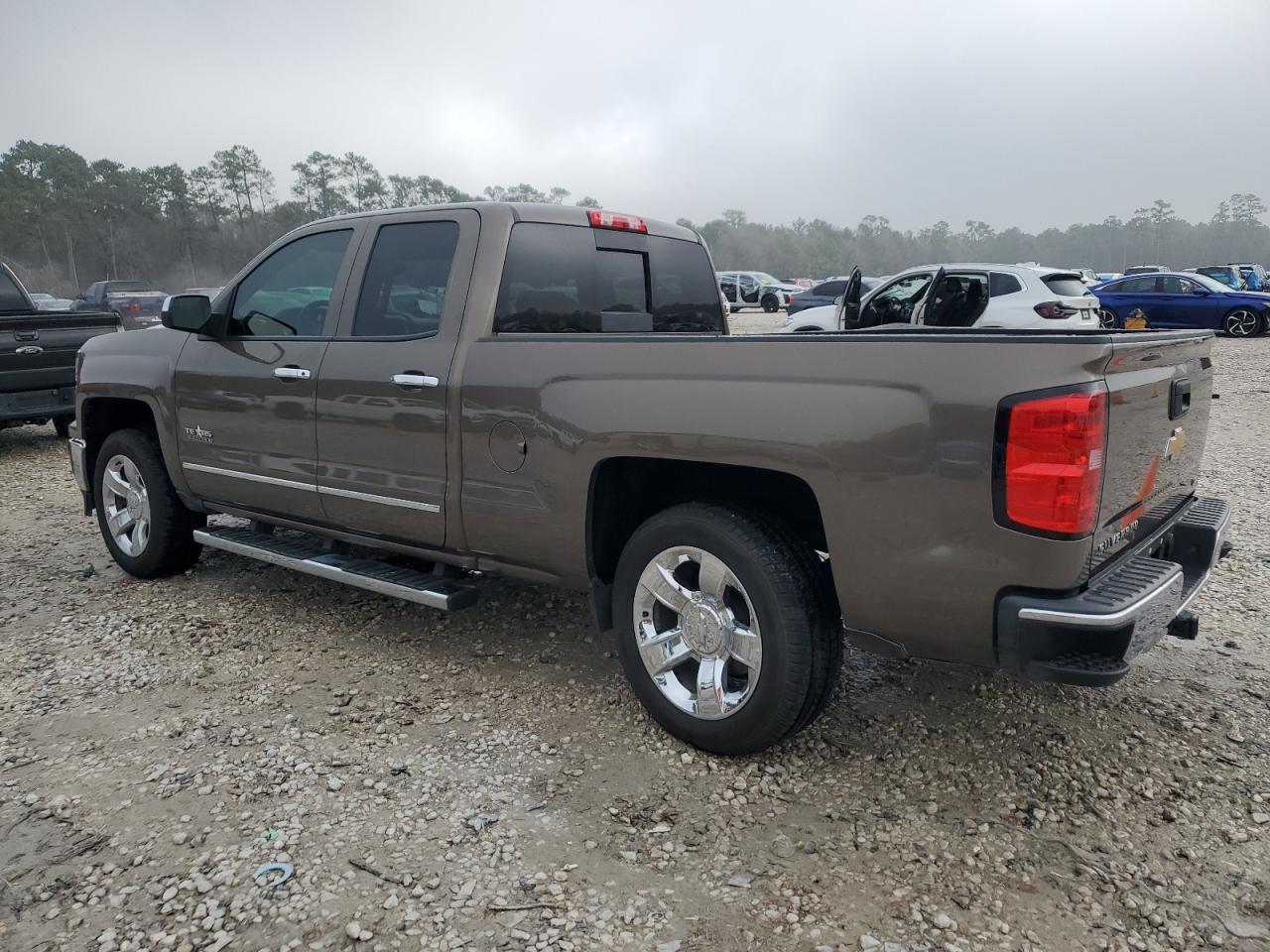 2014 Chevrolet Silverado - Image 2