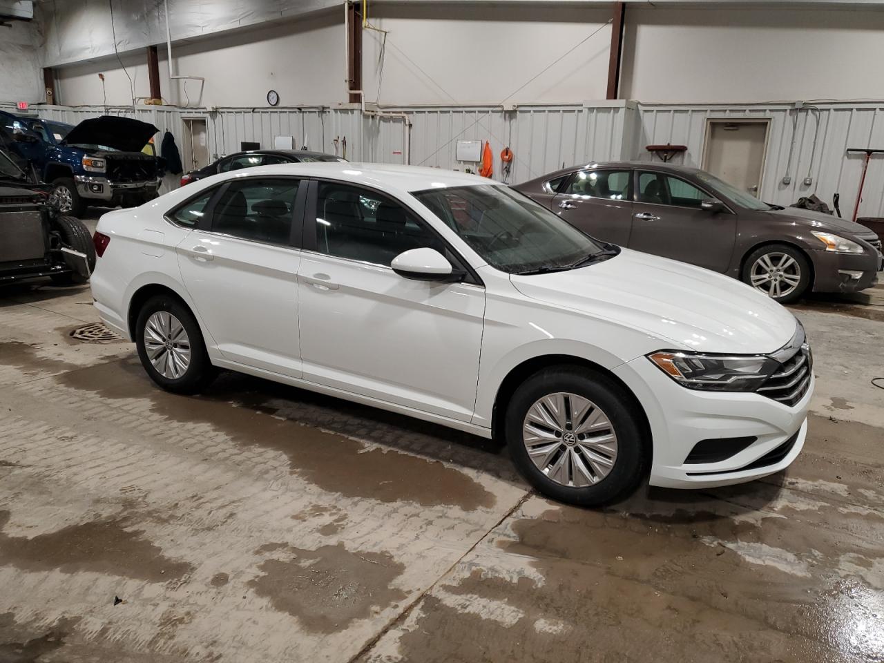 2019 Volkswagen Jetta - Image 4