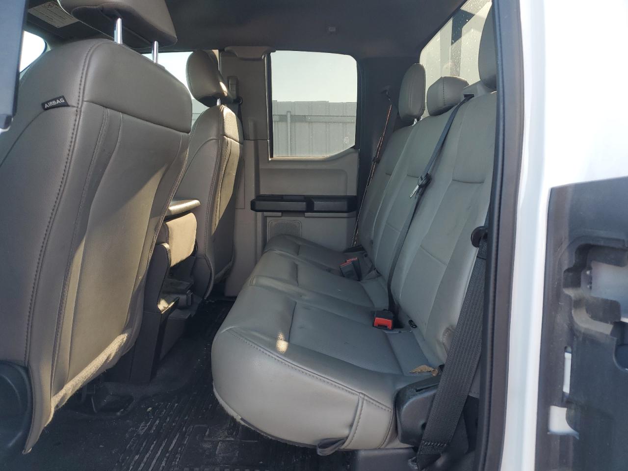 2020 Ford F250 - Image 10