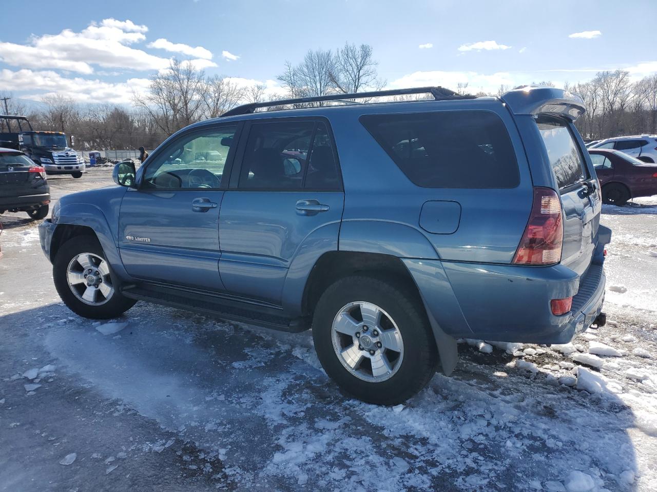2005 Toyota 4Runner - Image 2