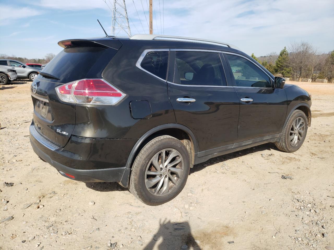 2015 Nissan Rogue - Image 3