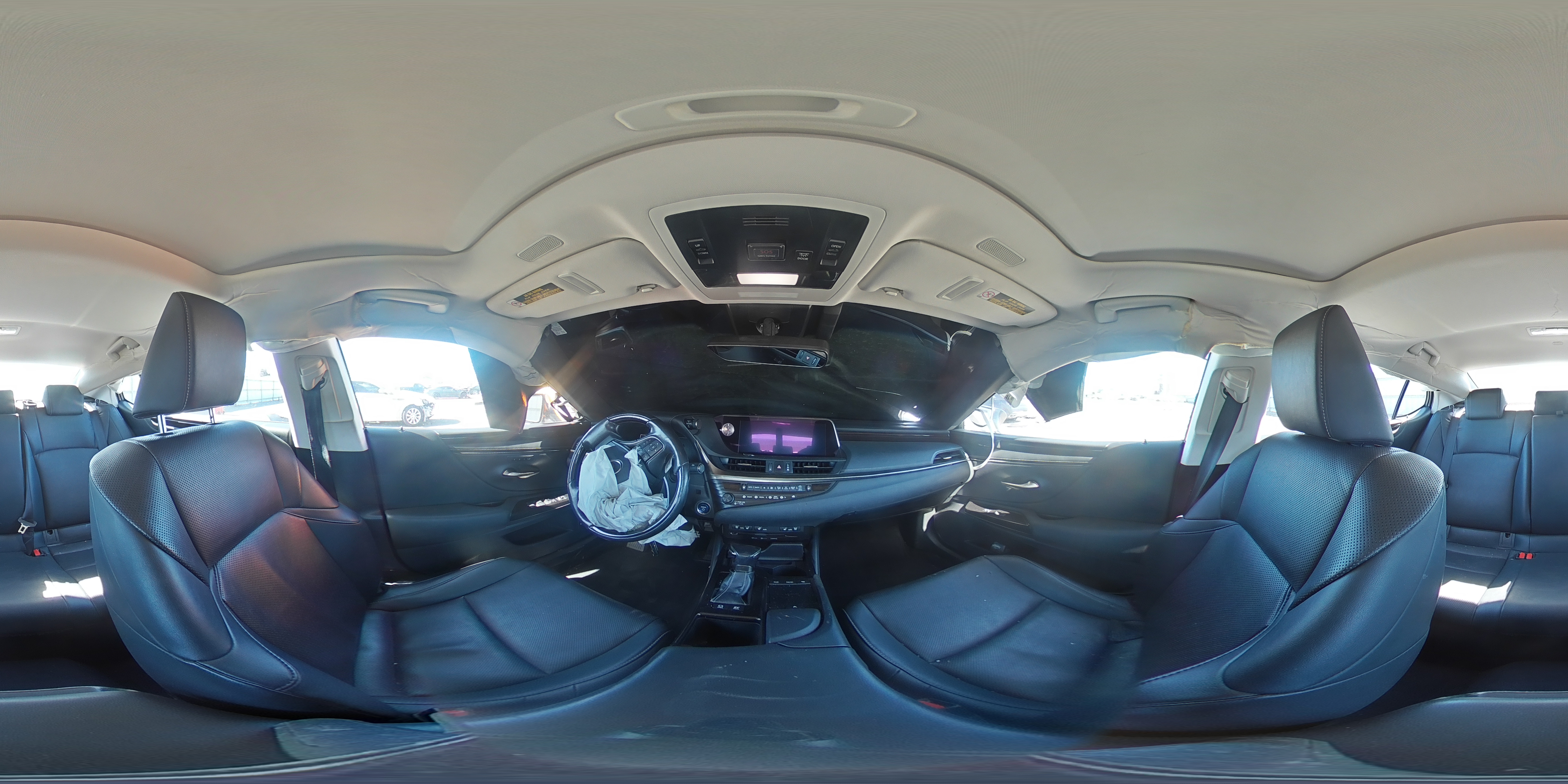 2019 Lexus ES - Image 13