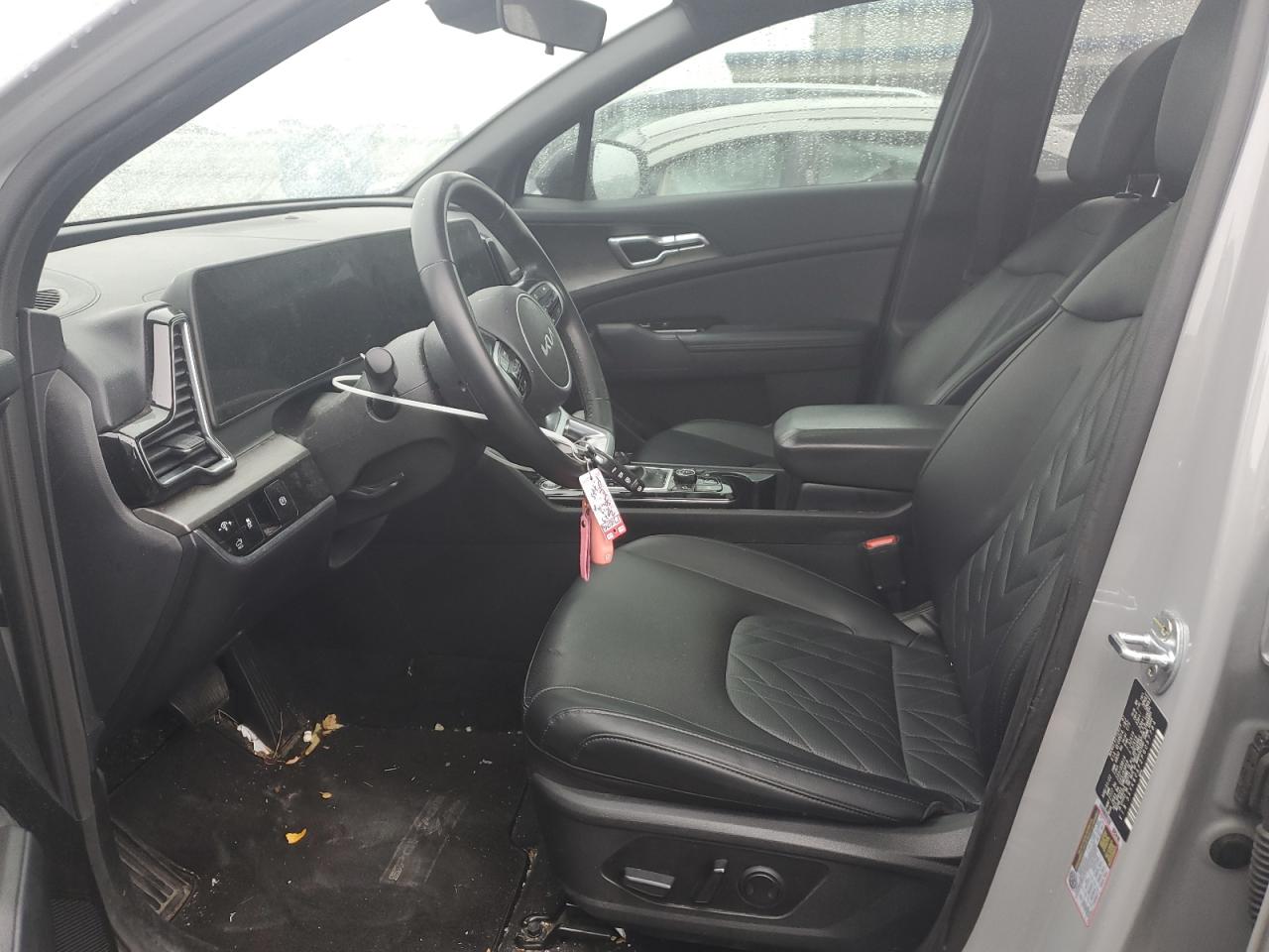 2023 Kia Sportage - Image 7