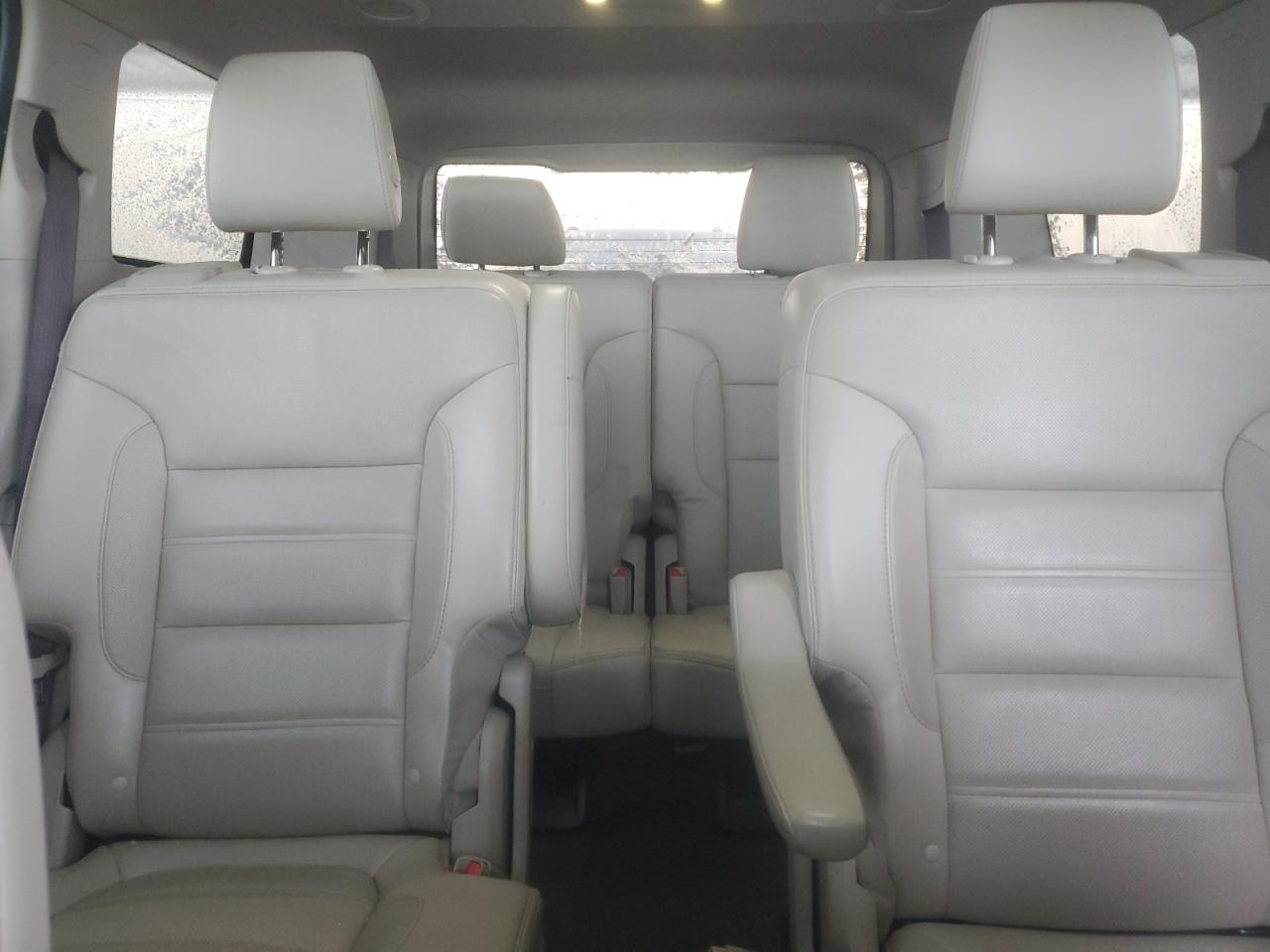 2018 GMC Acadia - Image 10