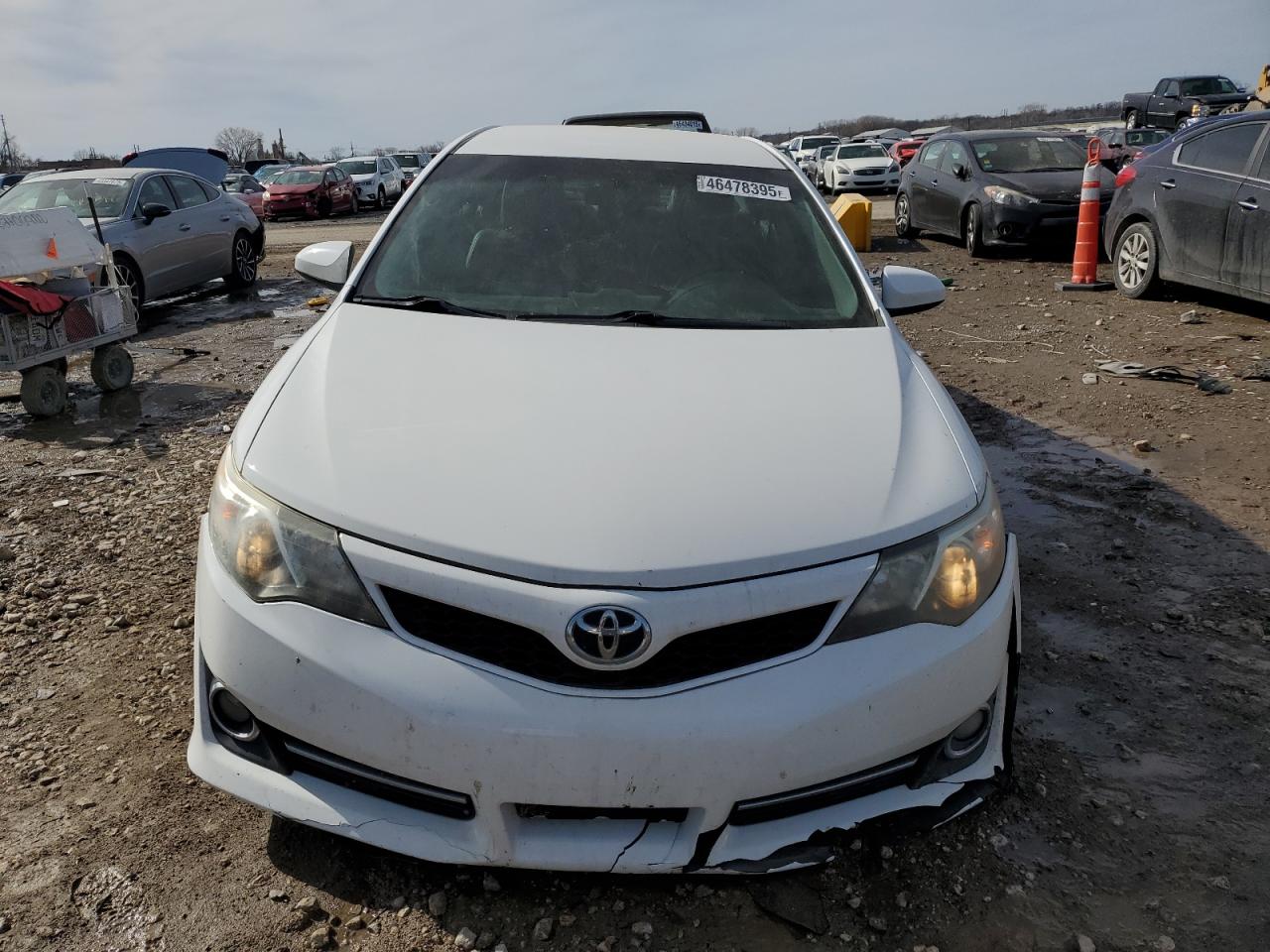 2014 Toyota Camry - Image 5