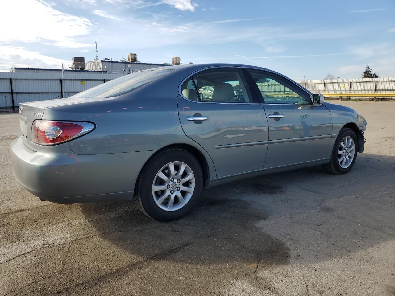 2003 Lexus ES - Image 3