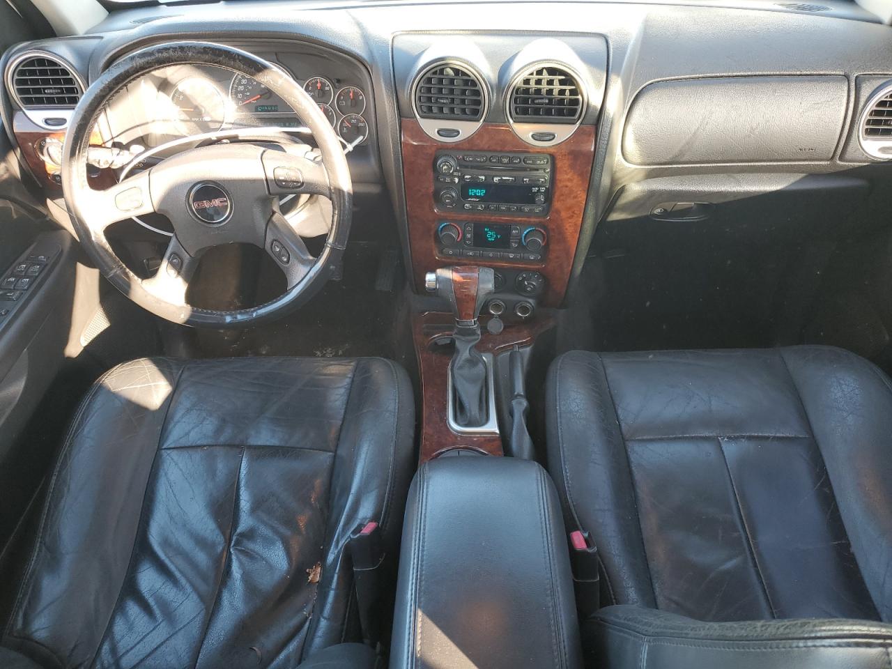 2005 GMC Envoy - Image 8