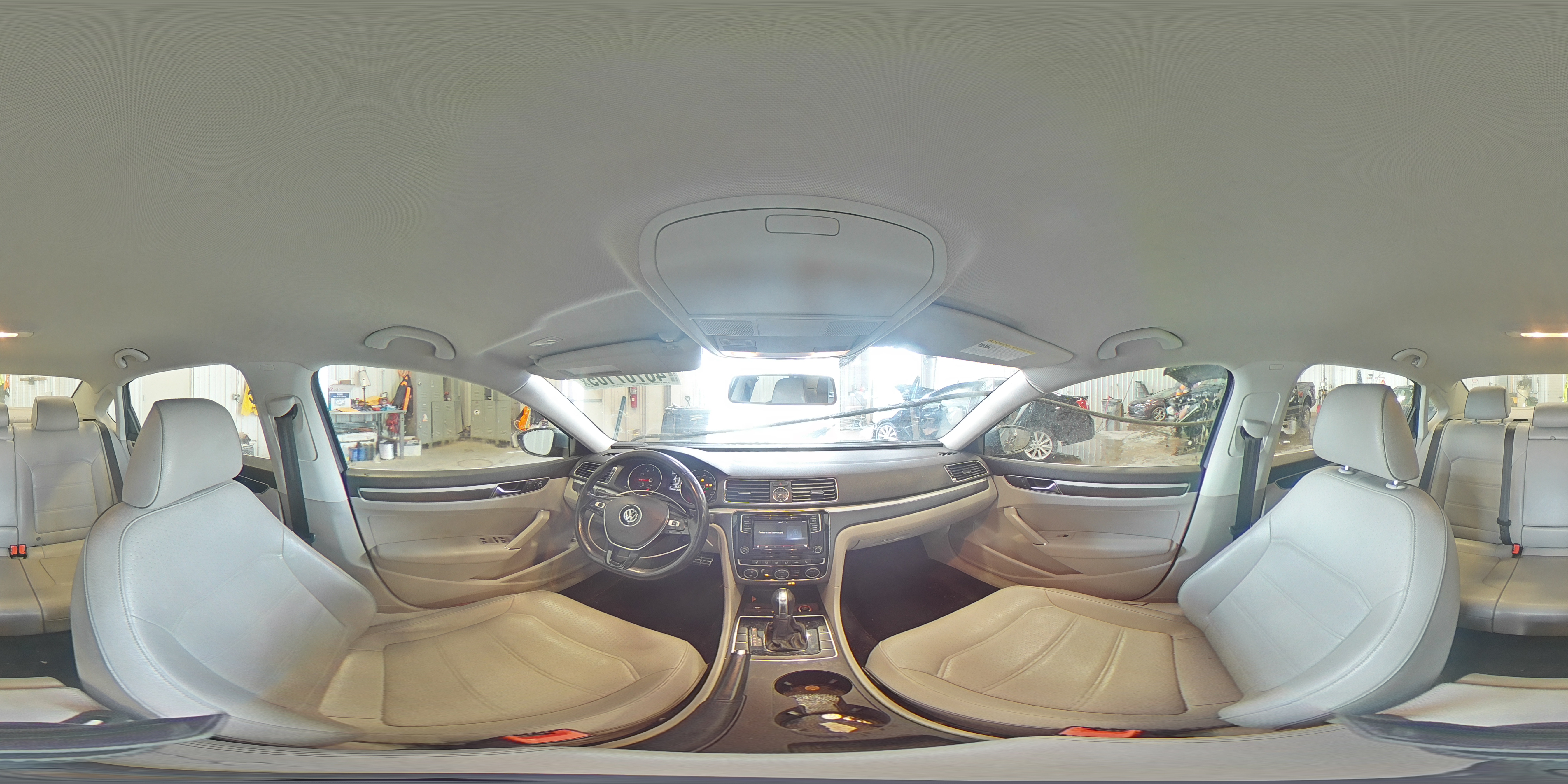2017 Volkswagen Passat - Image 14
