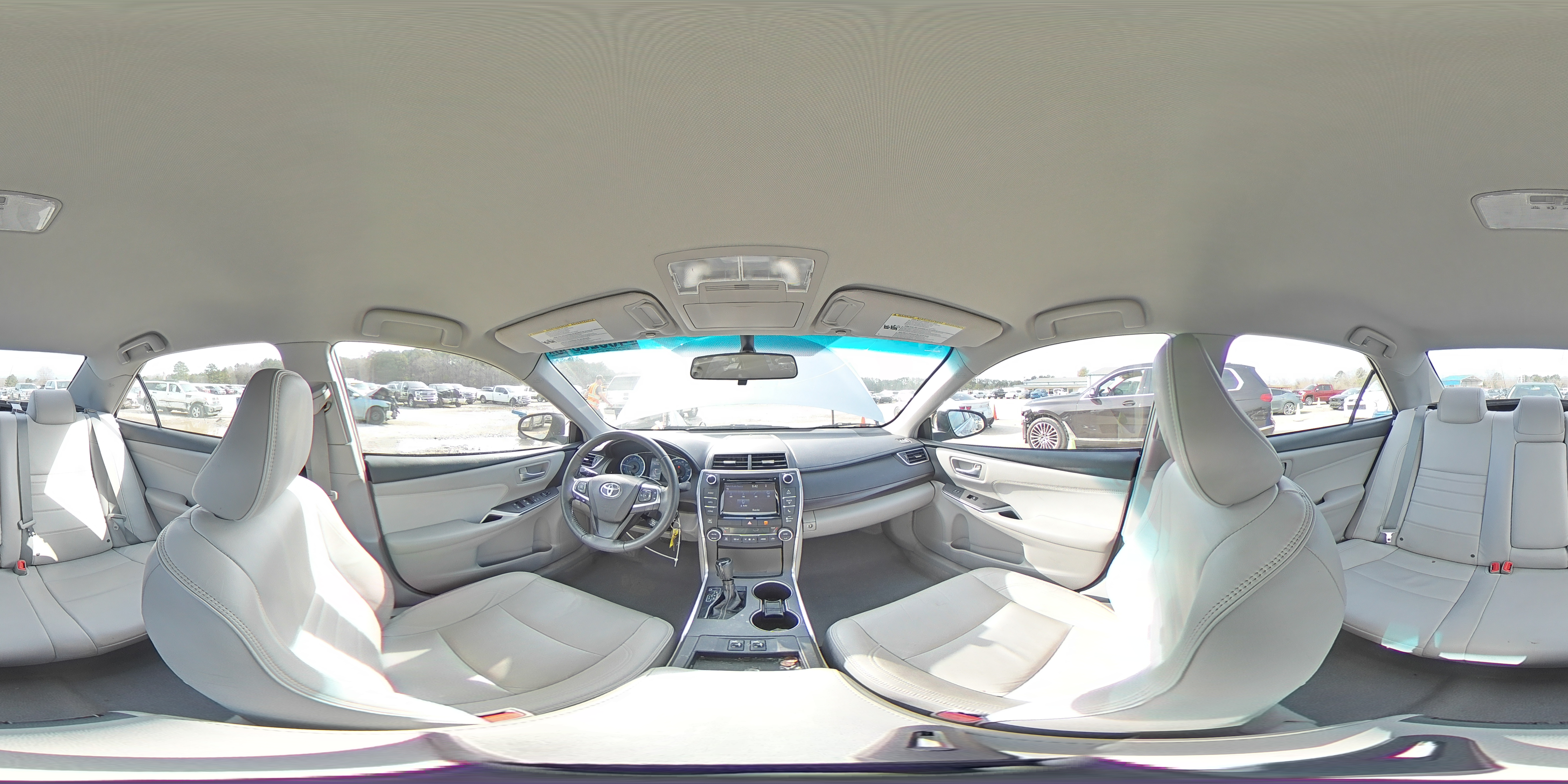 2017 Toyota Camry - Image 13