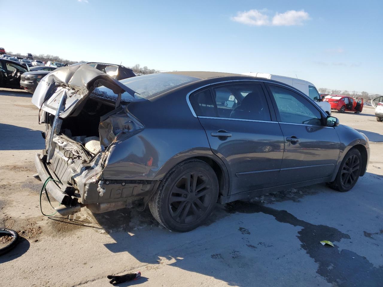 2010 Nissan Altima - Image 3