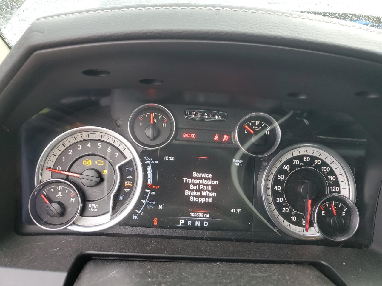2016 RAM 1500 - Image 9