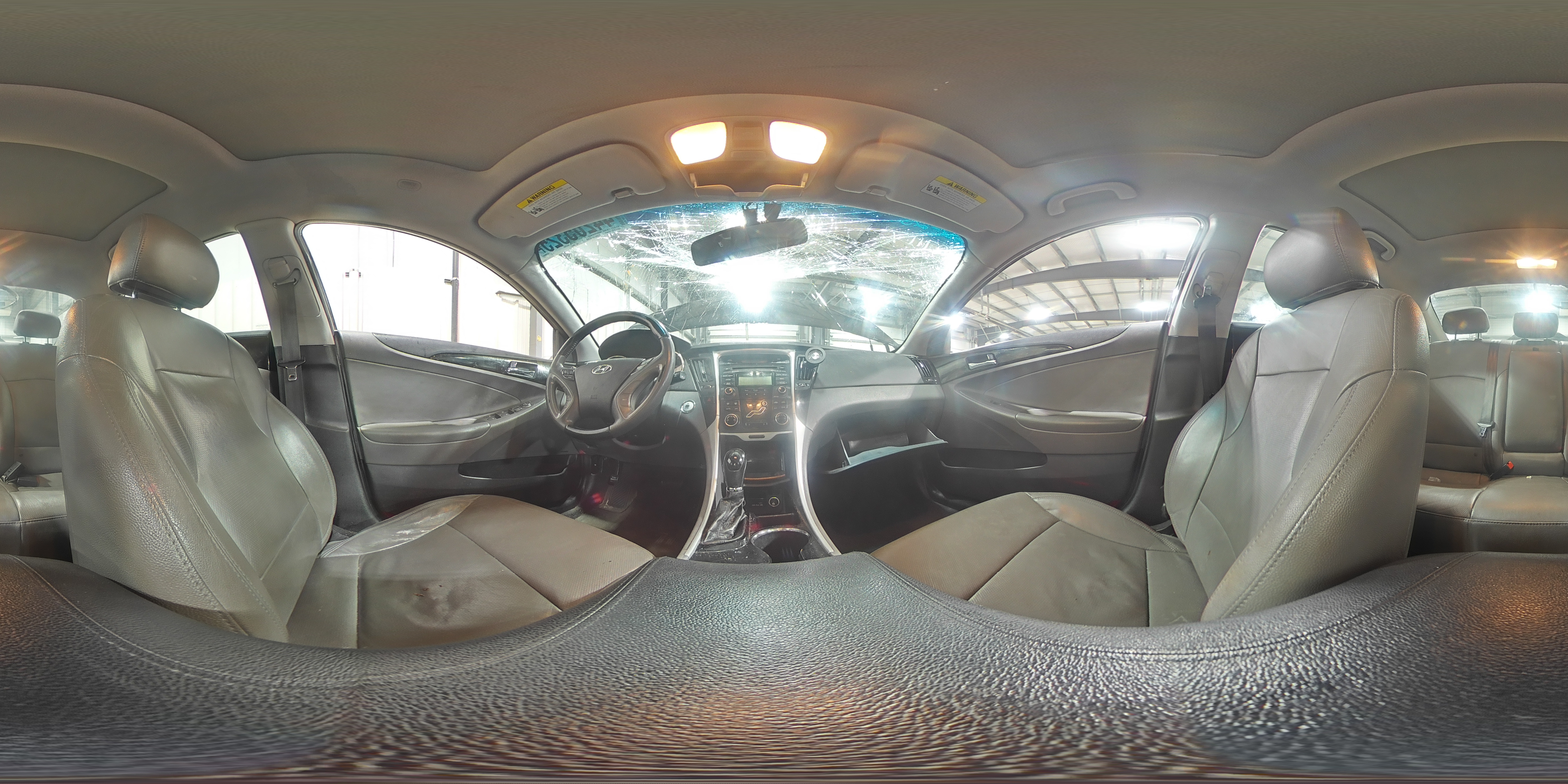 2012 Hyundai Sonata - Image 15