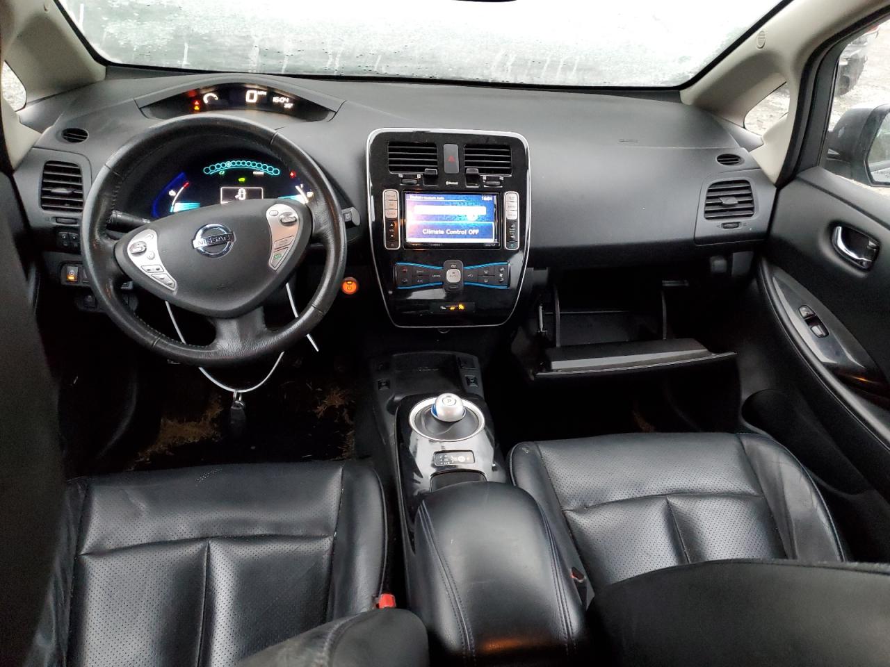 2015 Nissan Leaf - Image 8