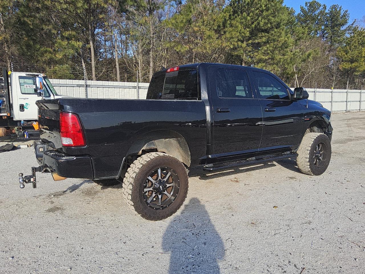 2018 RAM 1500 - Image 3