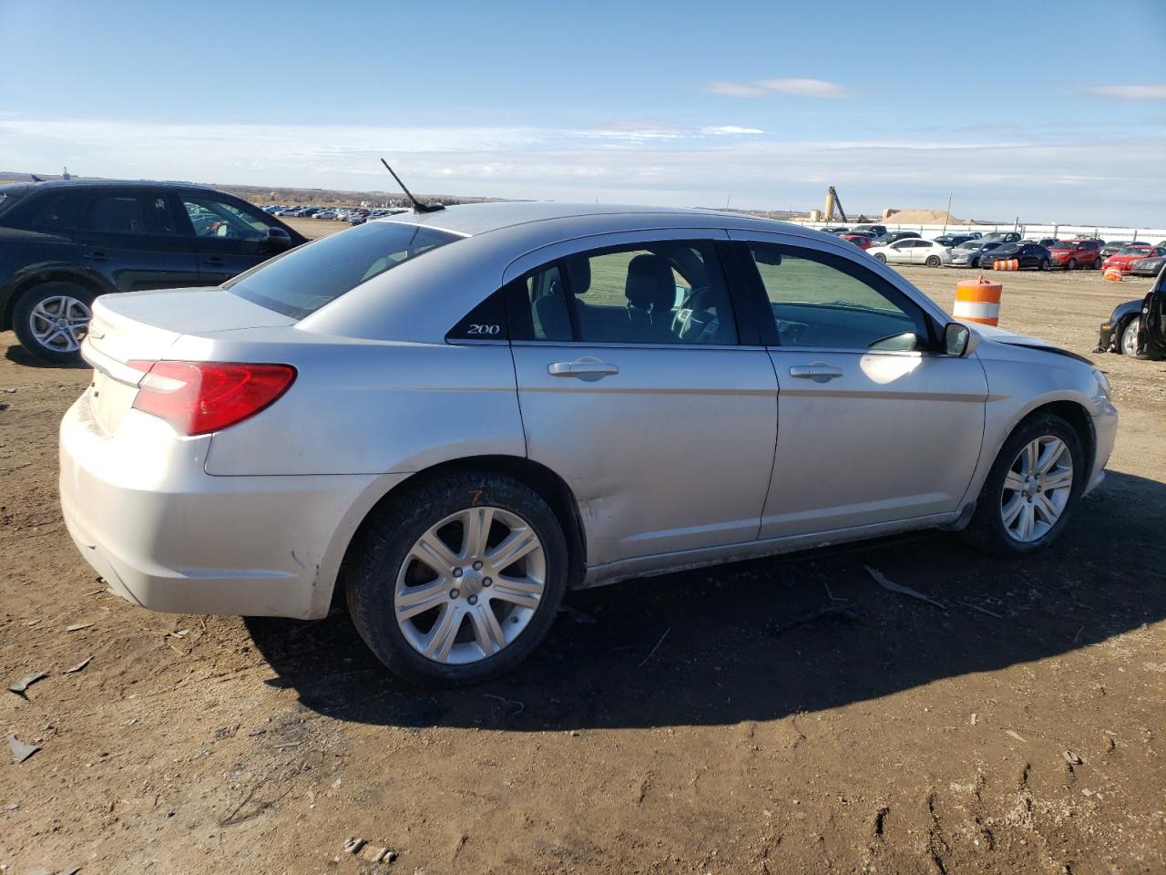 2011 Chrysler 200 - Image 3
