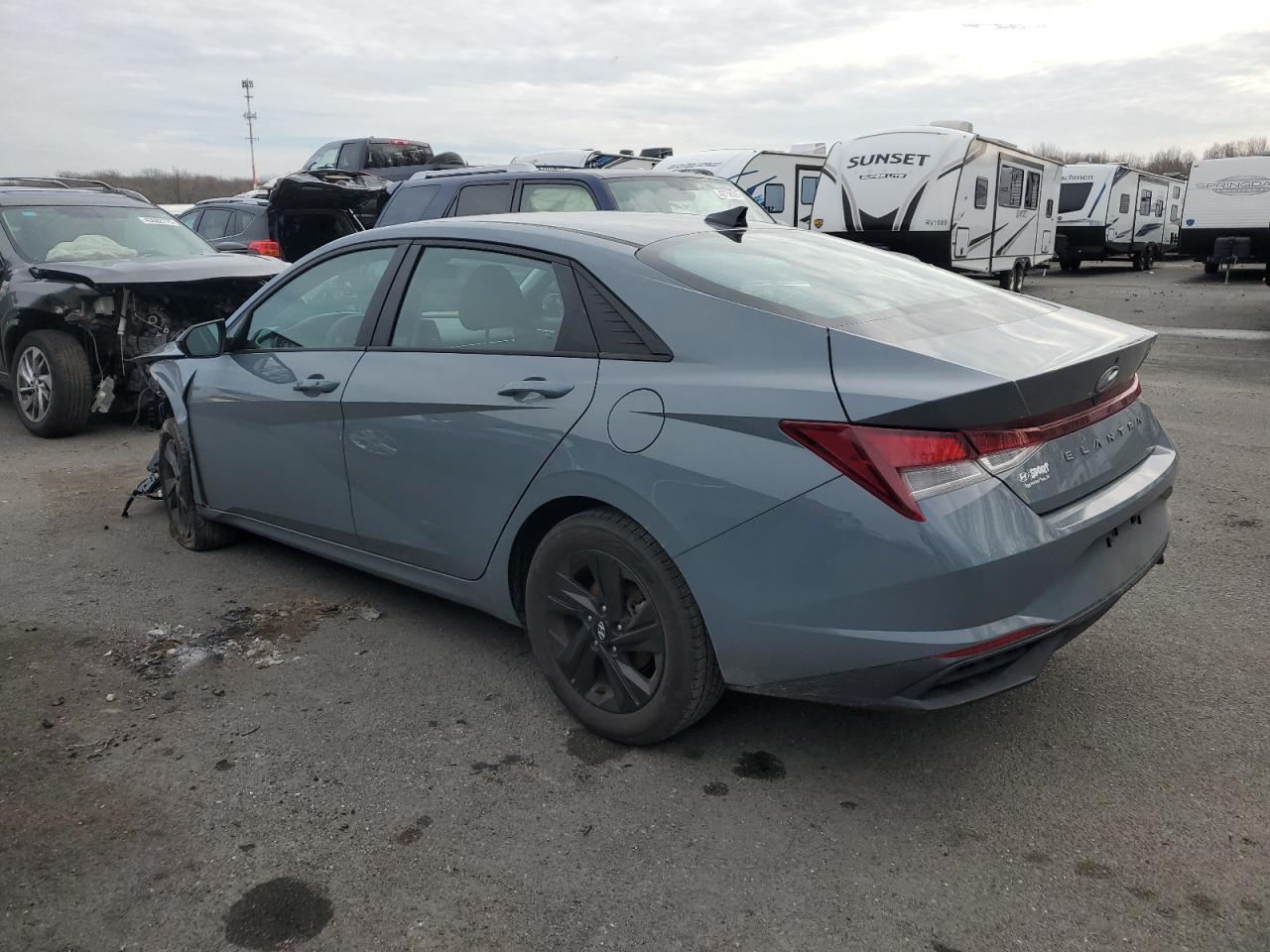 2021 Hyundai Elantra - Image 2