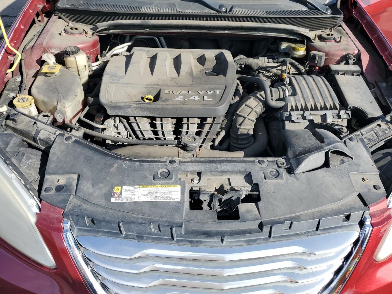 2011 Chrysler 200 - Image 12