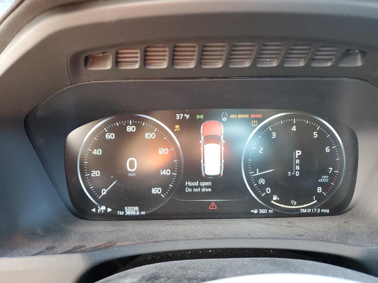 2021 Volvo XC90 - Image 9