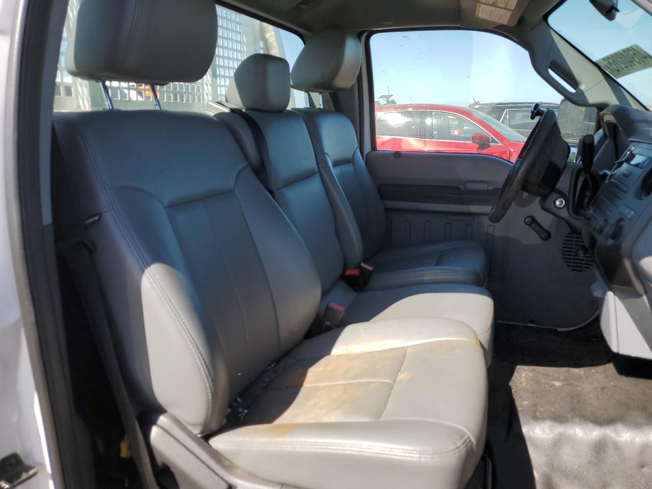 2012 Ford F250 - Image 10