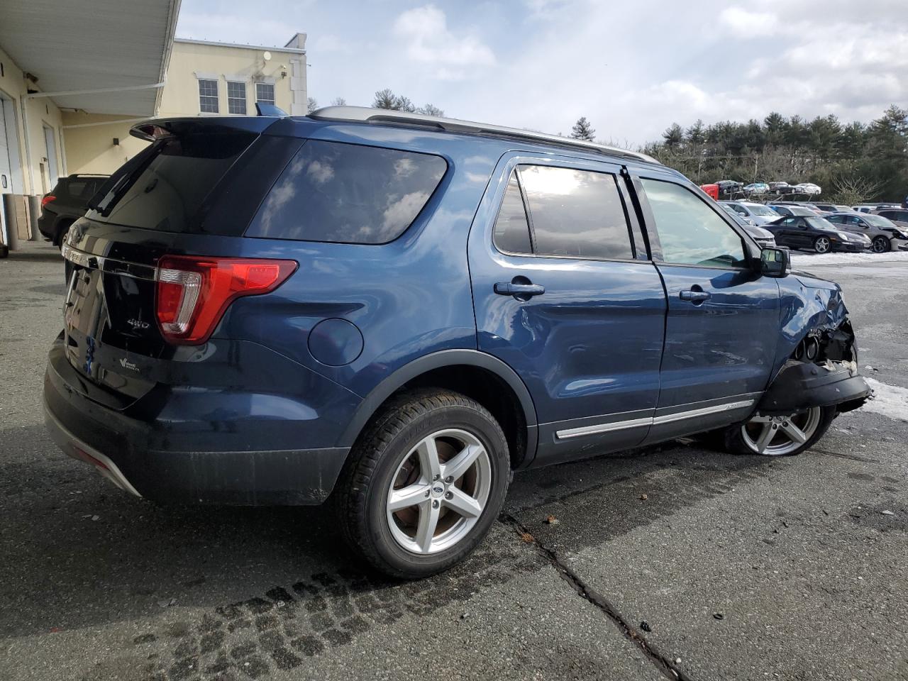 2017 Ford Explorer - Image 3