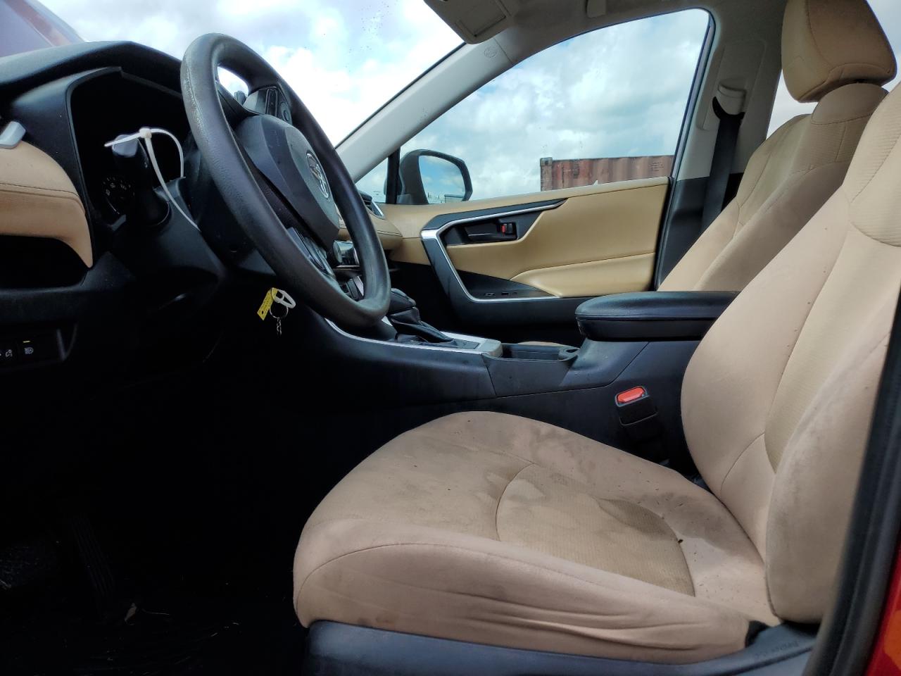 2019 Toyota RAV 4 - Image 7