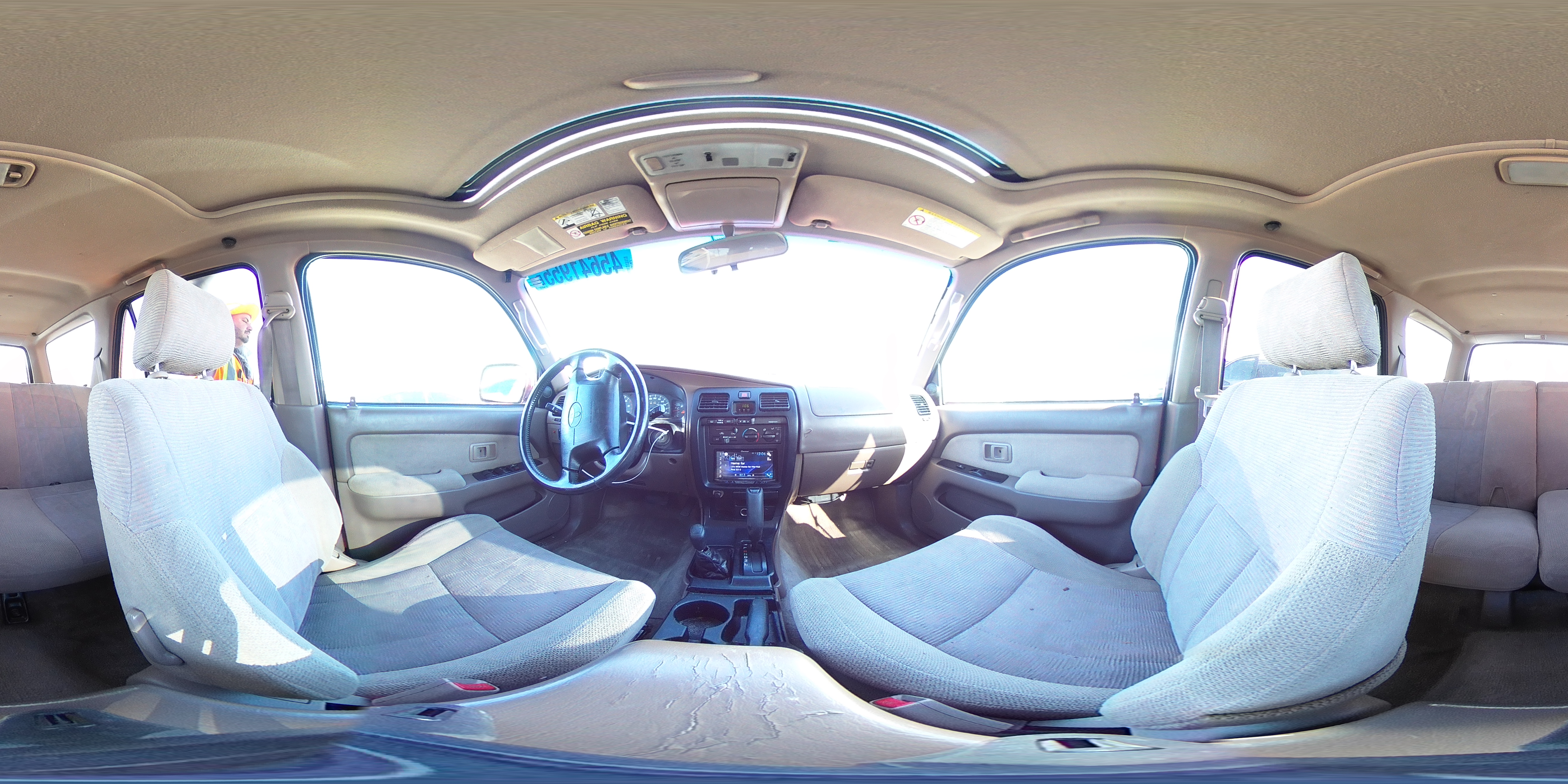 2000 Toyota 4Runner - Image 13