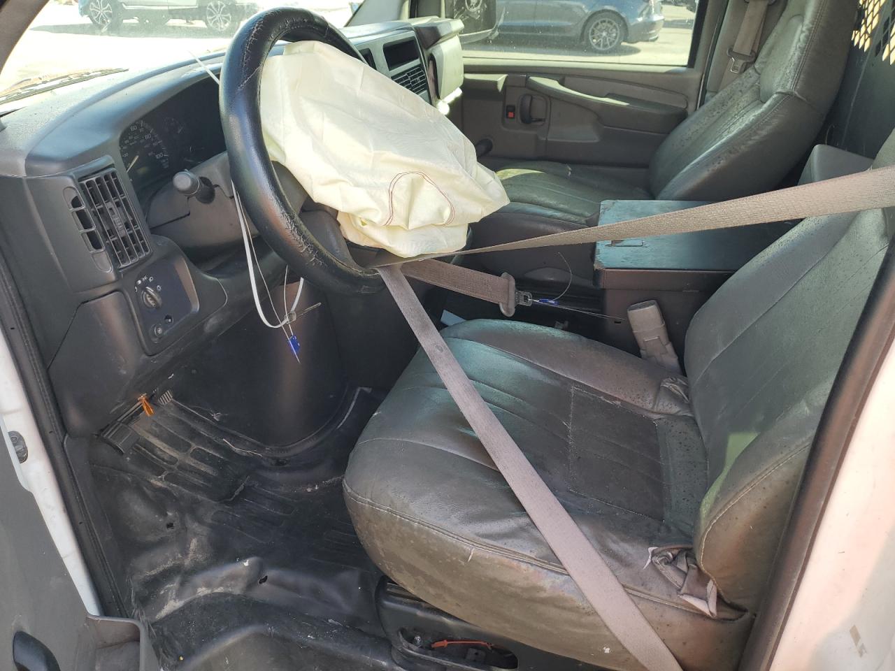 2005 Chevrolet Express G1500 VIN: 1GCFG15X651177090 Lot: 45412575