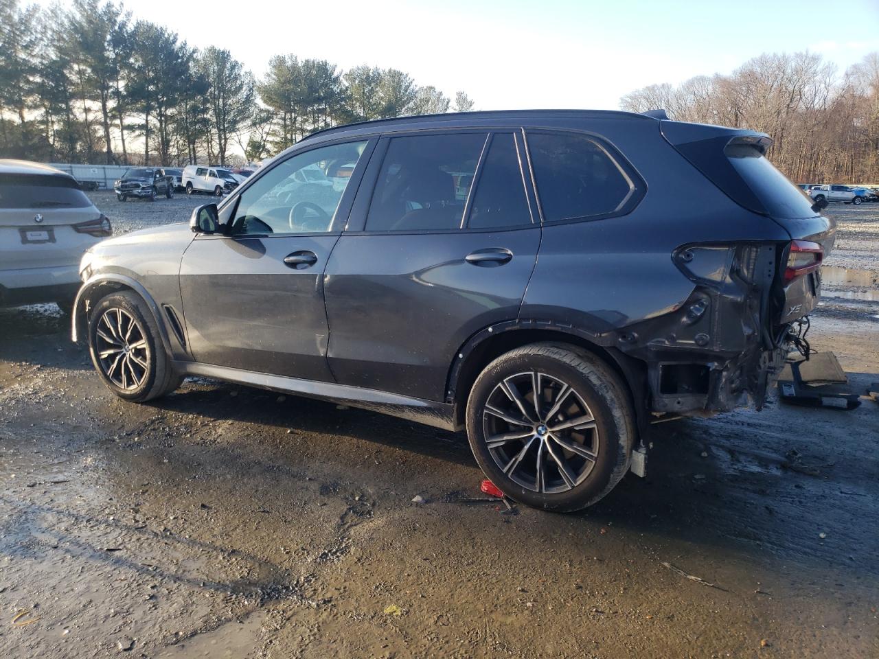 2022 BMW X5 - Image 2