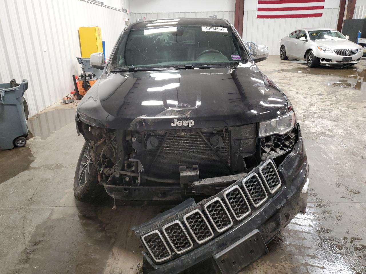2018 Jeep Grand Cherokee - Image 5