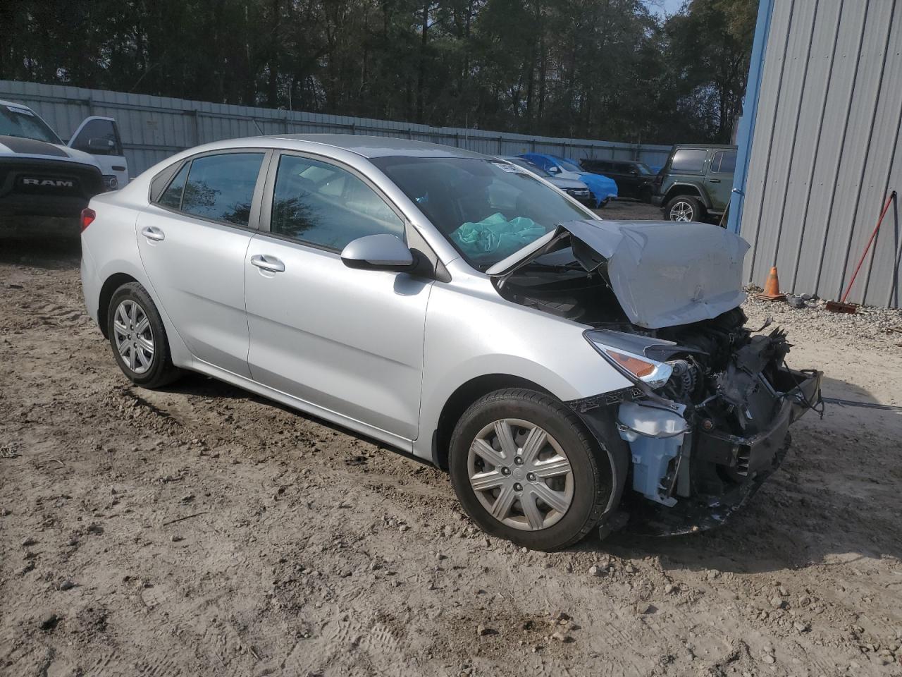2021 Kia Rio - Image 4