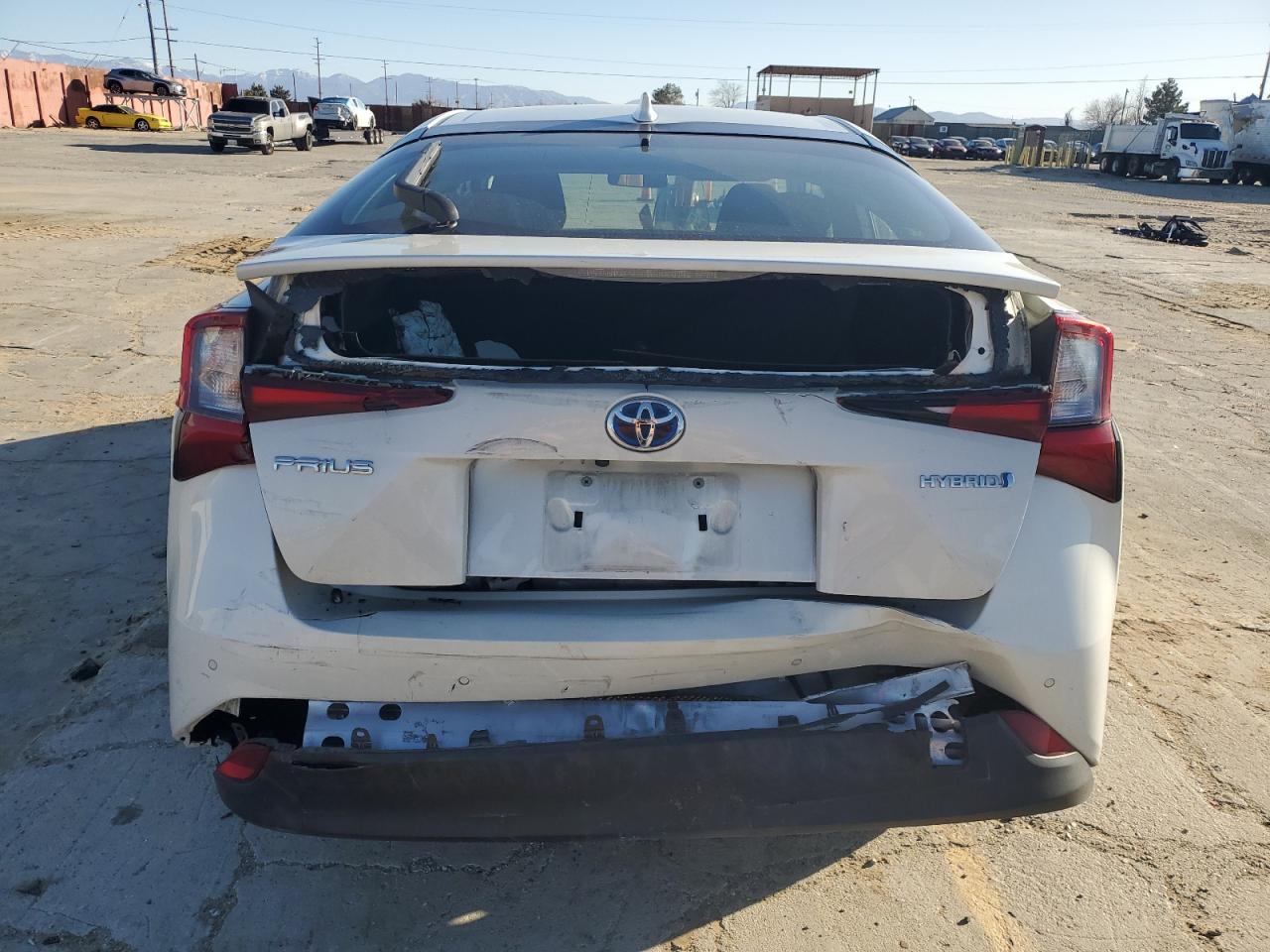 2019 Toyota Prius - Image 6