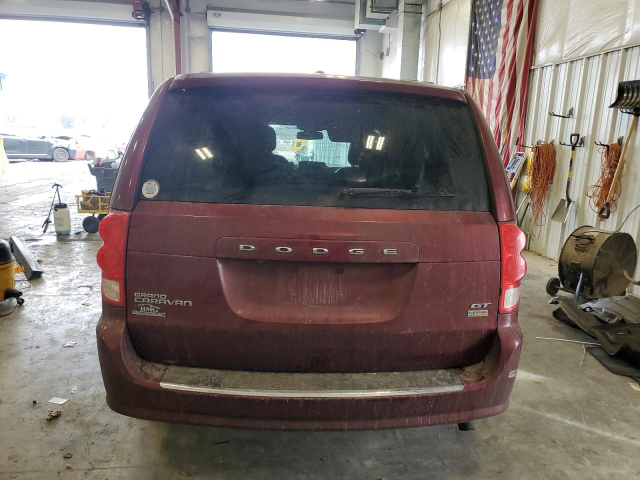 2019 Dodge Caravan - Image 6