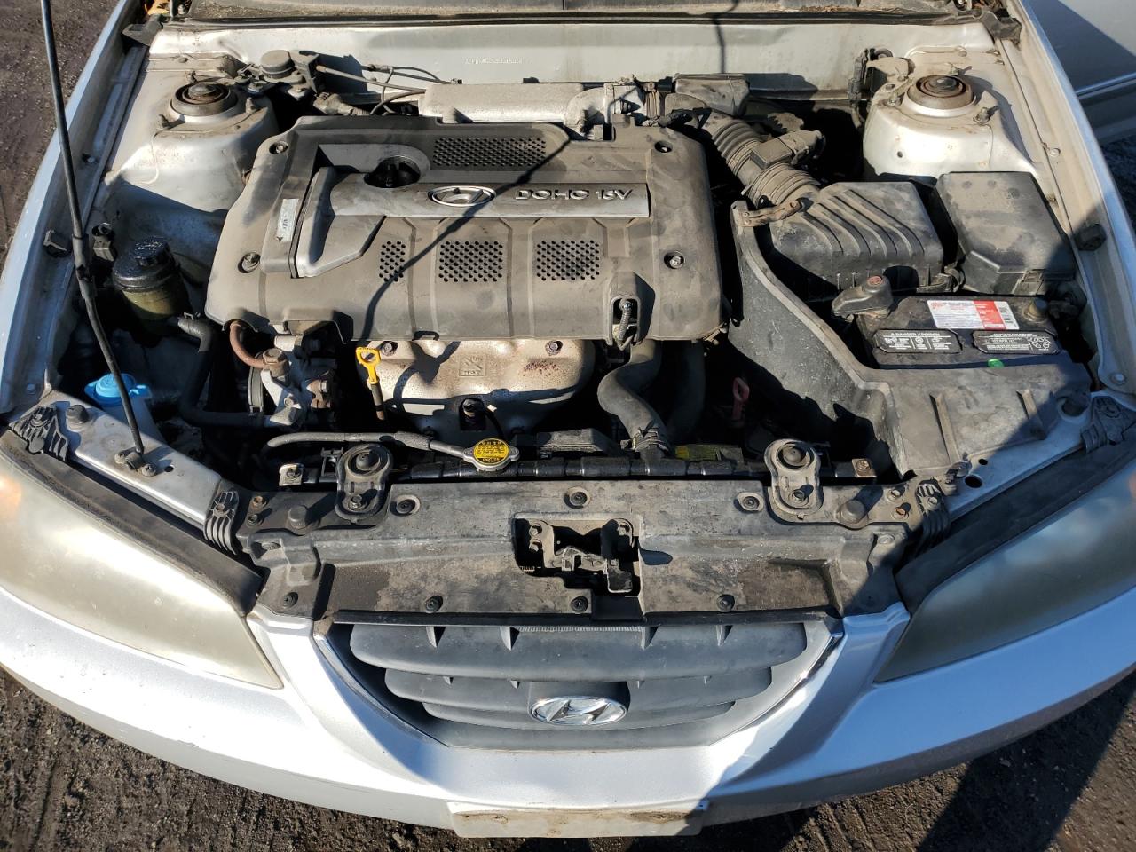 2005 Hyundai Elantra - Image 11
