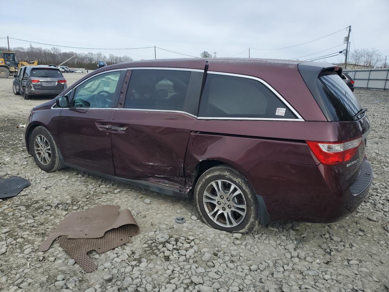 2011 Honda Odyssey - Image 2