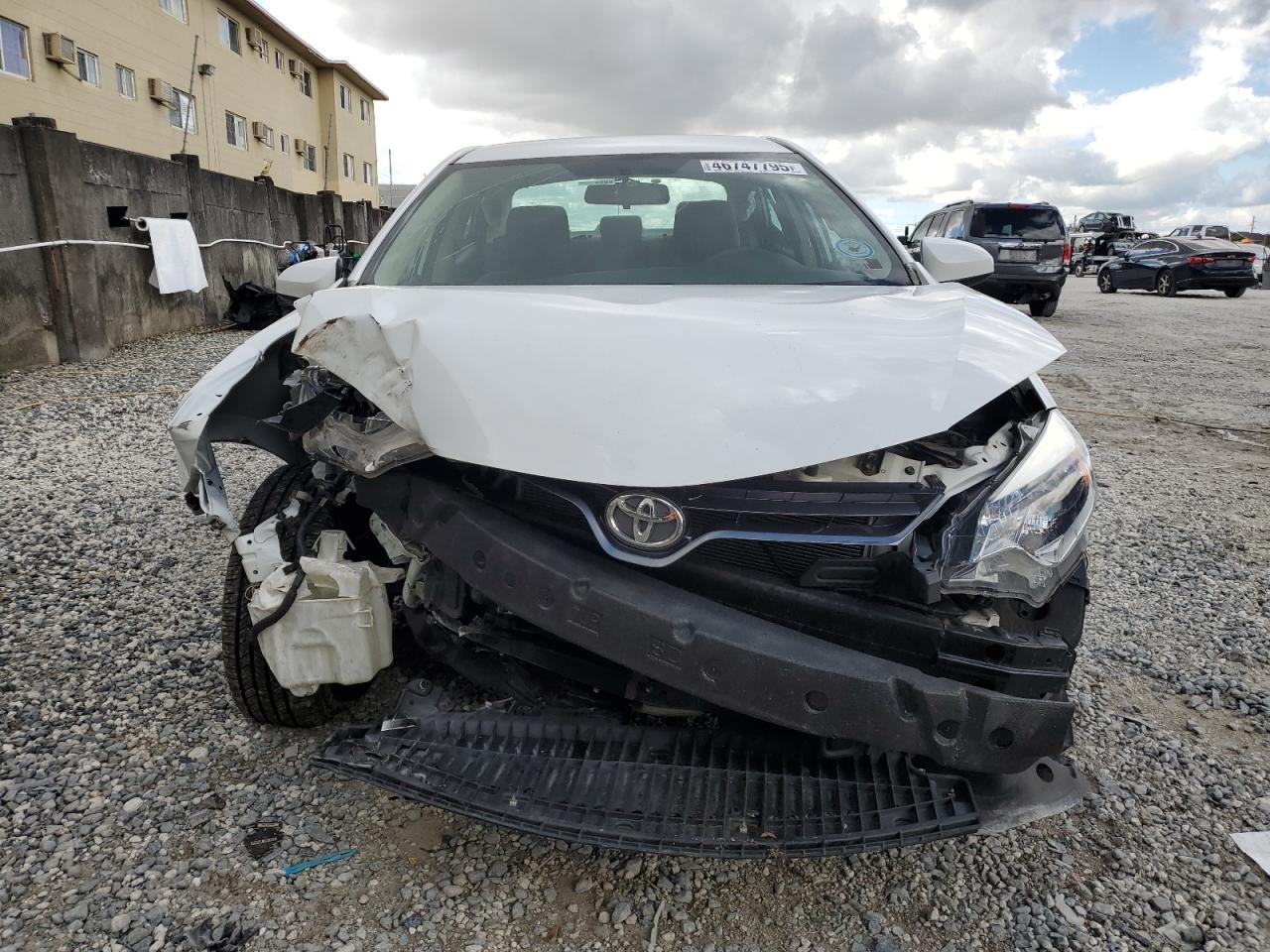 2015 Toyota Corolla - Image 5