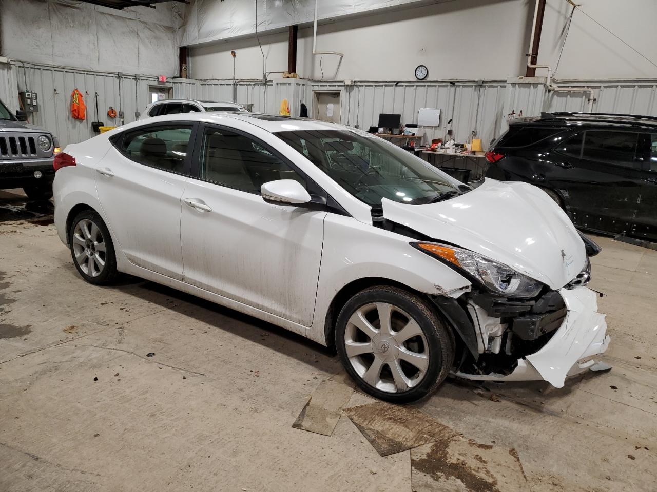 2013 Hyundai Elantra - Image 4