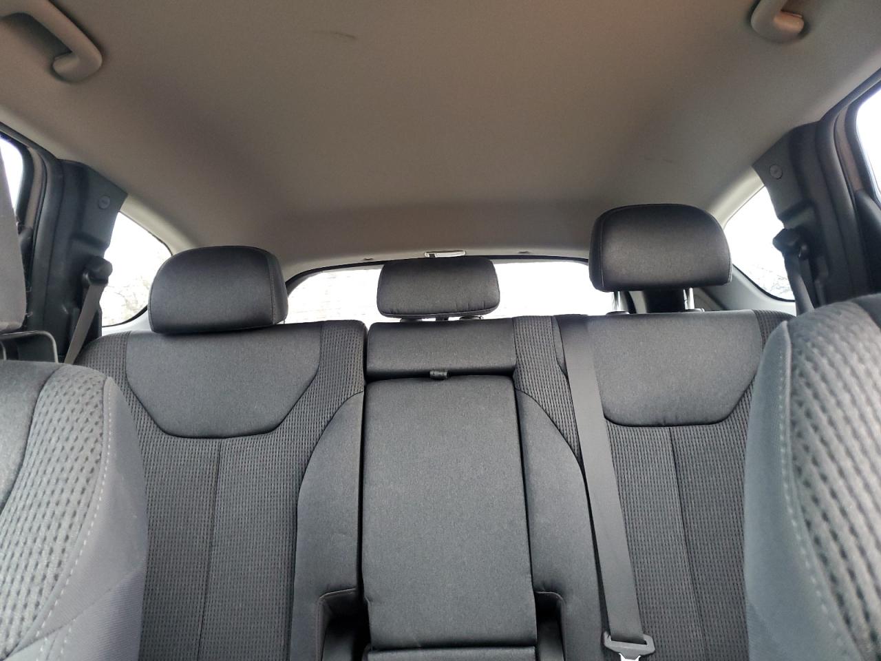 2019 Hyundai Santa Fe - Image 10