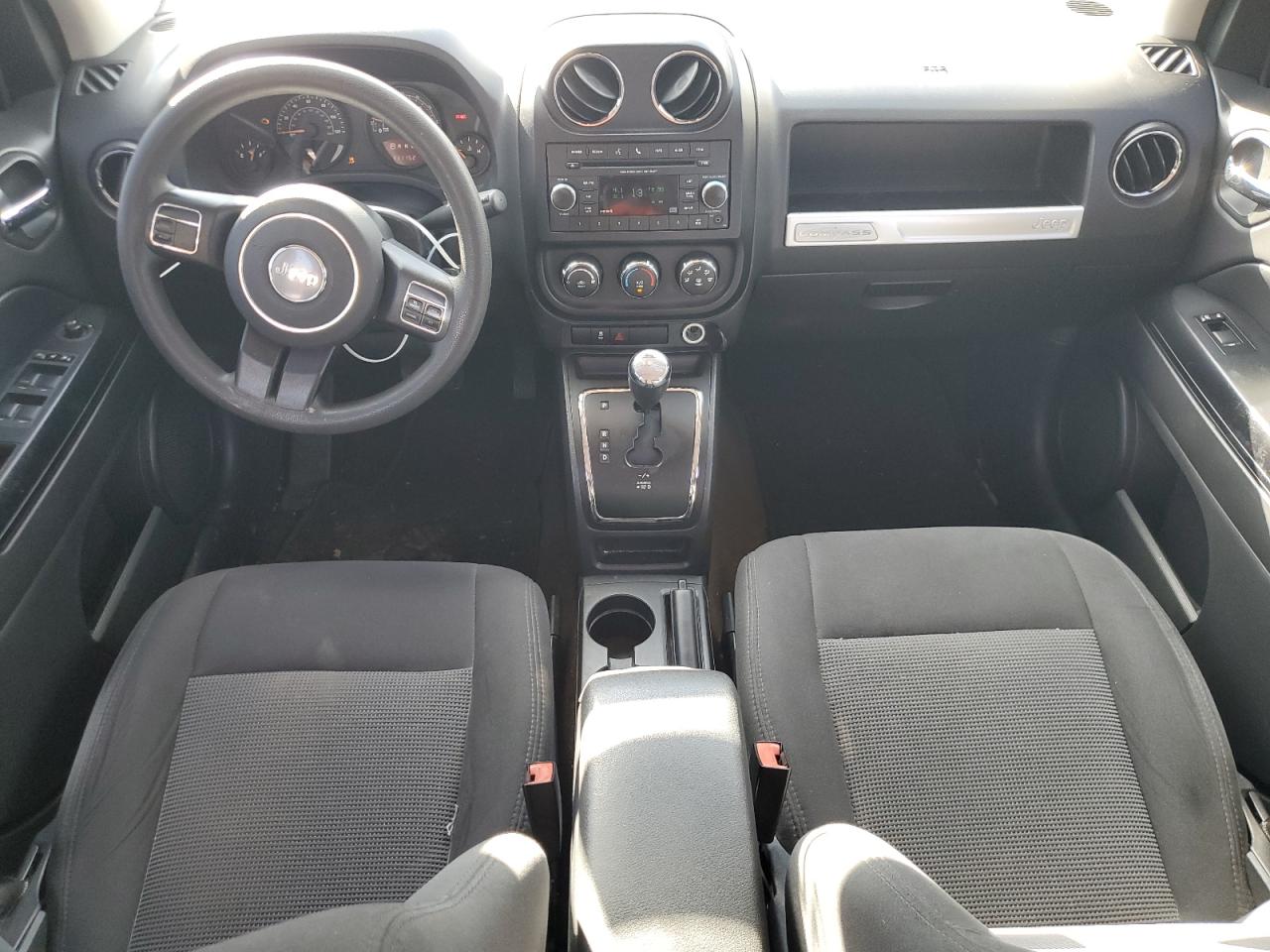 2016 Jeep Compass - Image 8