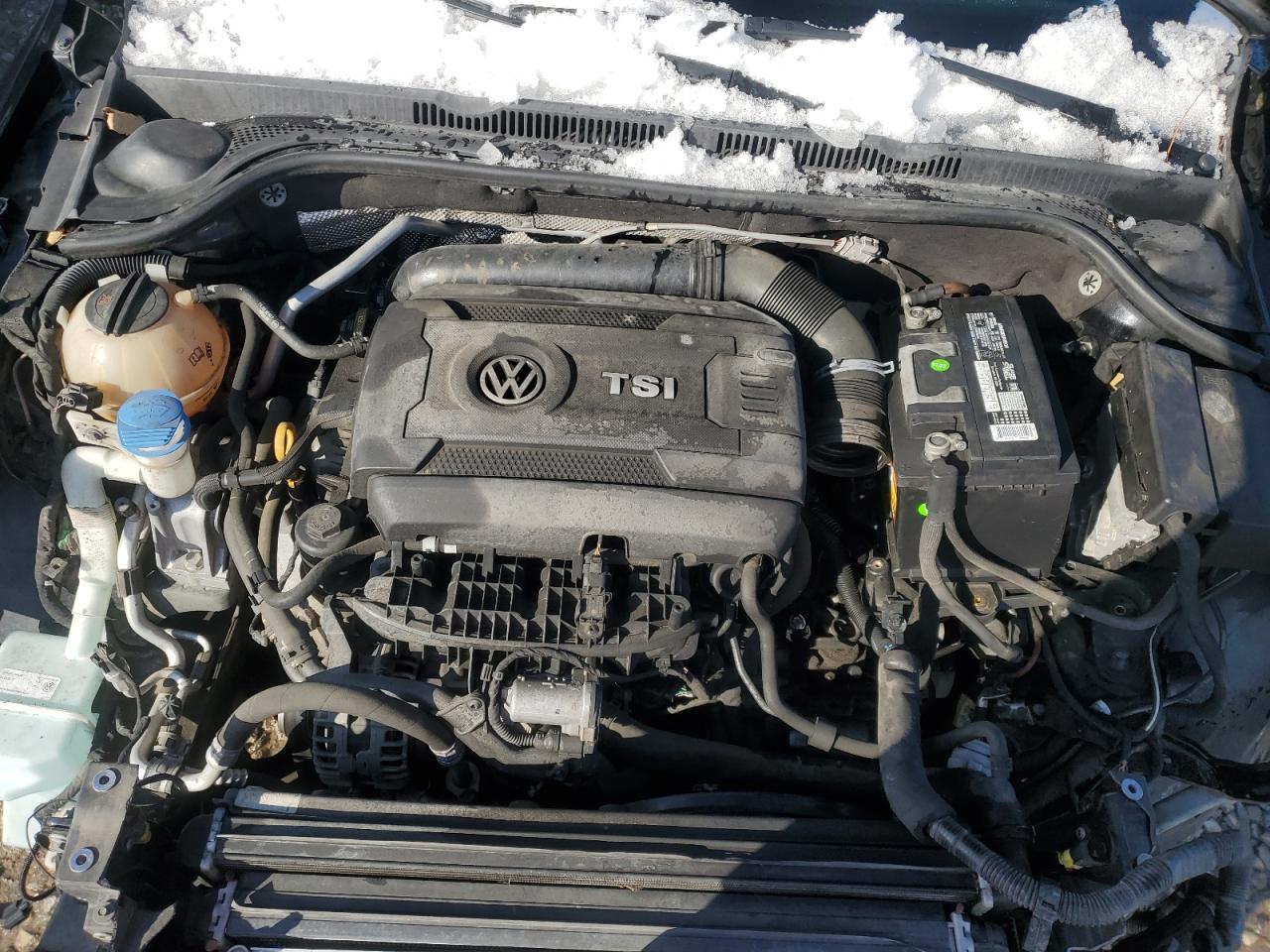 2017 Volkswagen Jetta - Image 12